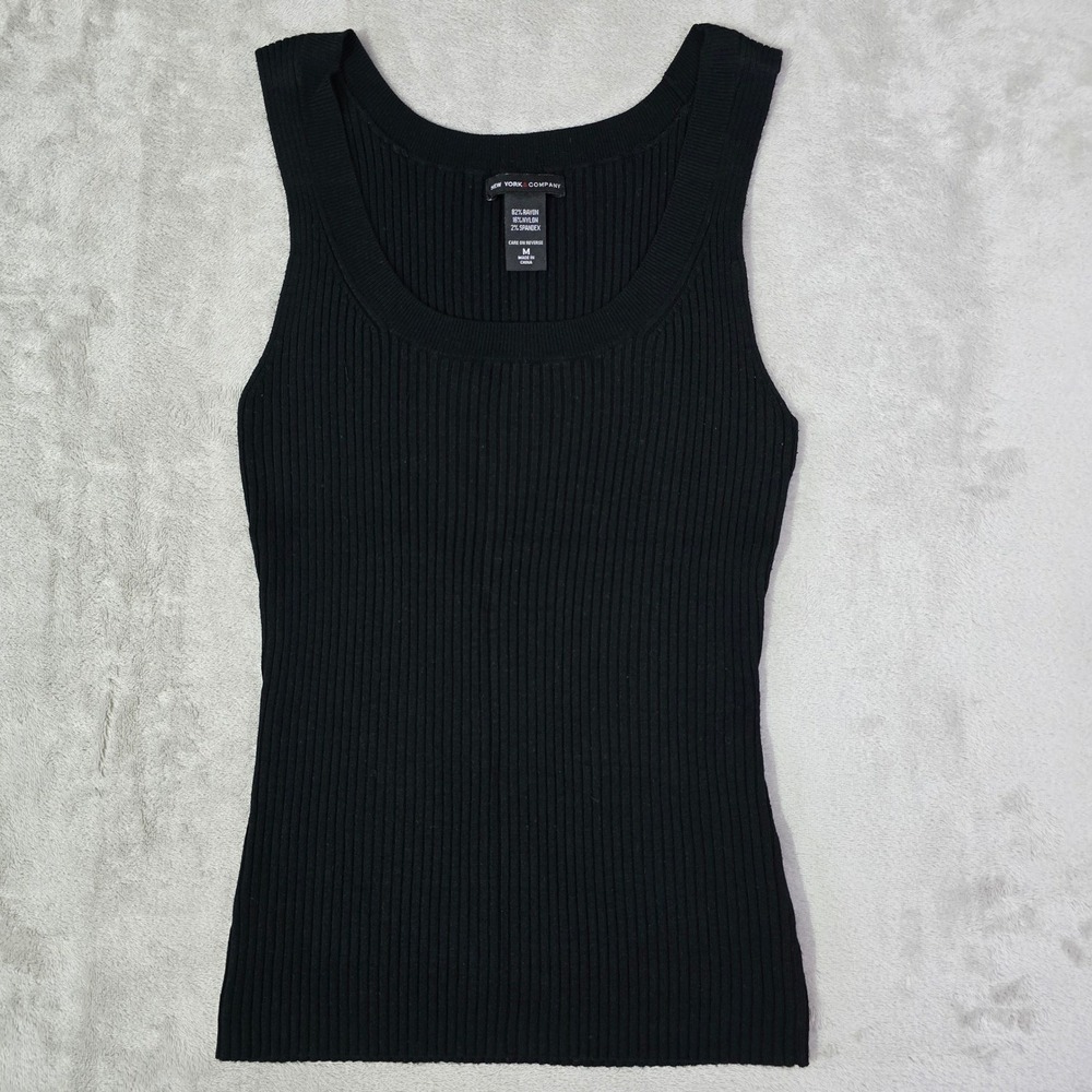 NEW‎ YORK COMPANY Black Ribbed Knit Tank Top Sleeveless Scoop Neck Stretch M